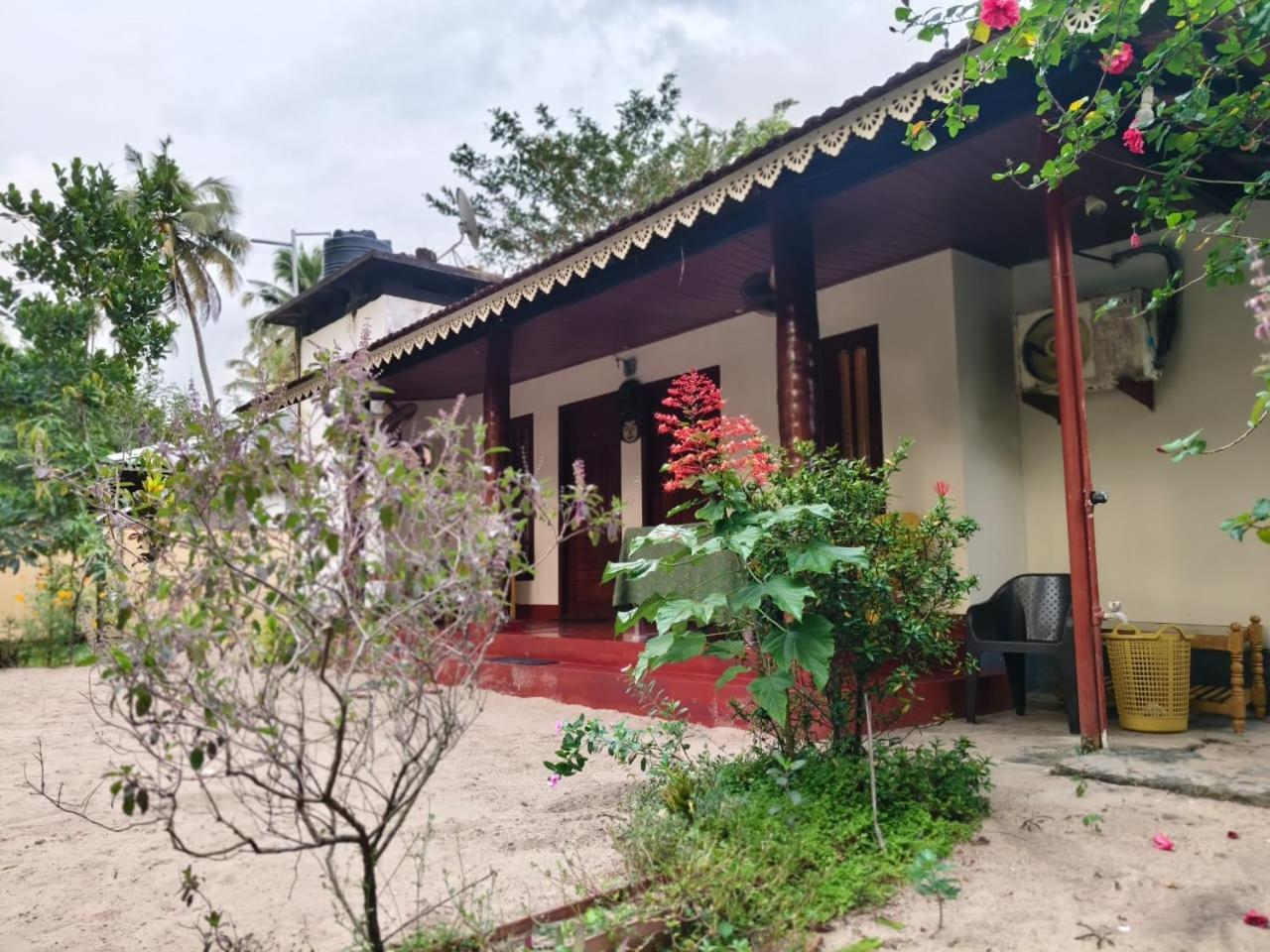 Marrari Felix Home Alappuzha Extérieur photo
